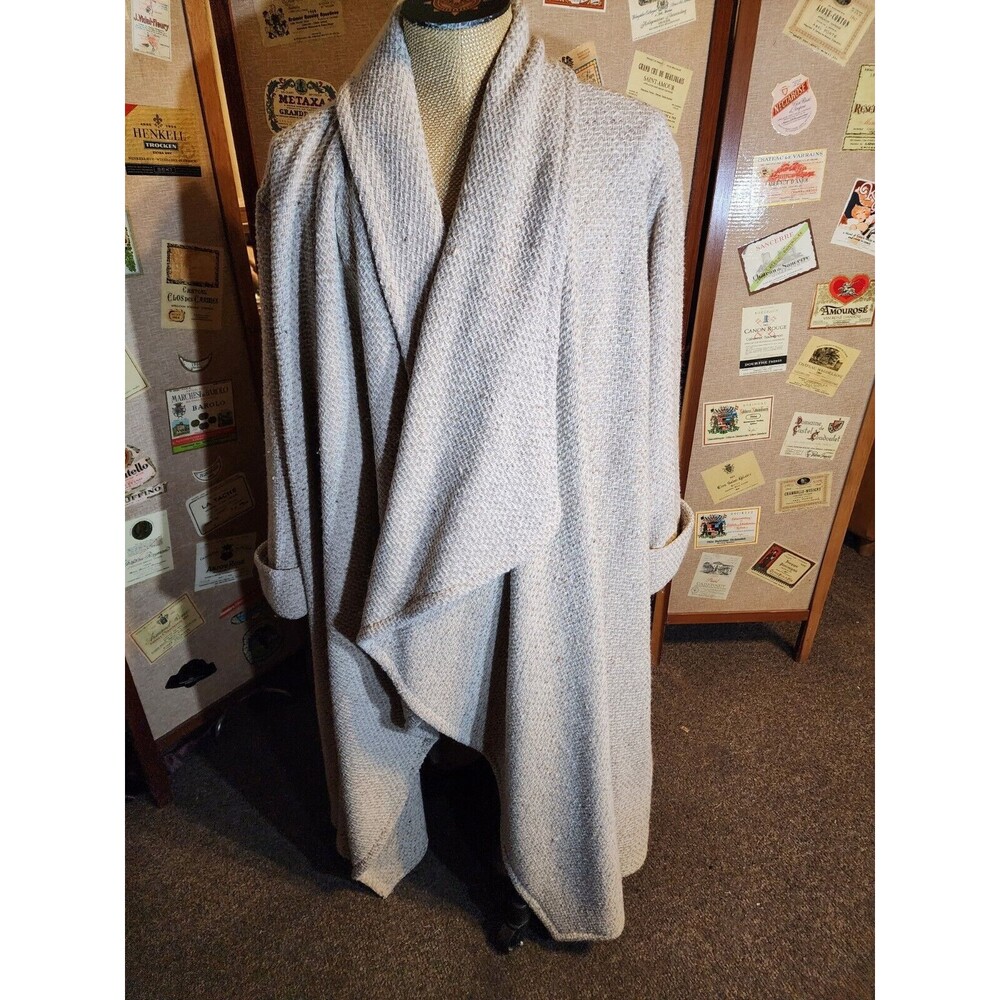 Gruppo Italiano Oversized Beige Wool Mohair Wrap Cape Poncho Made in Italy